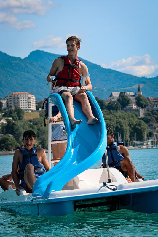 Activités aquatiques lors d'une colonie de vacances football