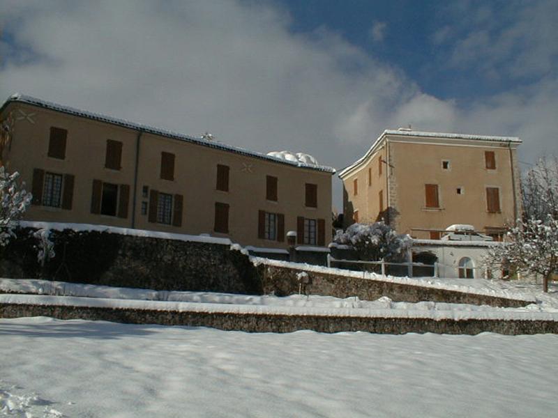 Le lieu d'hébergement lors d'une colonie de vacances ski Alpes