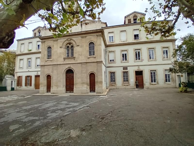 photo du centre vitigliano à Marseille qui est visité en colo
