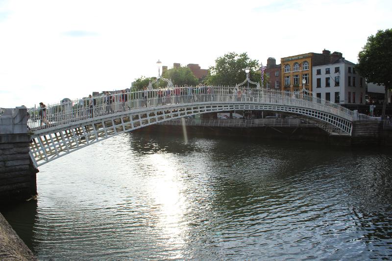 Vue d'un pont pendant une sortie du séjour linguistique irlande