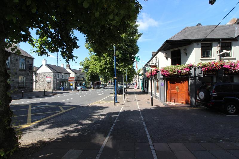 Rue de la ville de Maynooth pendant un séjour linguistique irlande