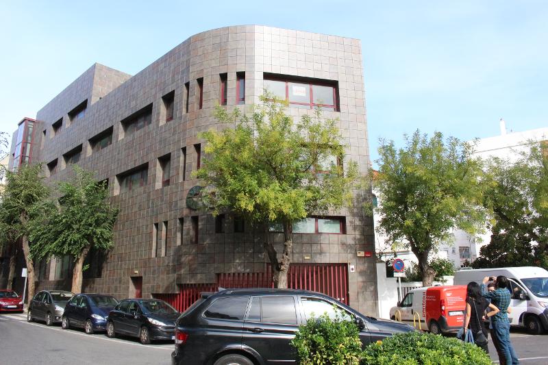 Extérieur du bâtiment de l'école de langue du séjour linguistique espagne