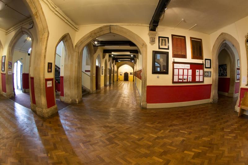 Un hall d'entrée de l'hébergement d'un séjour linguistique anglais