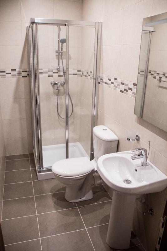 Une salle d'eau prête à recevoir un stage linguistique malte