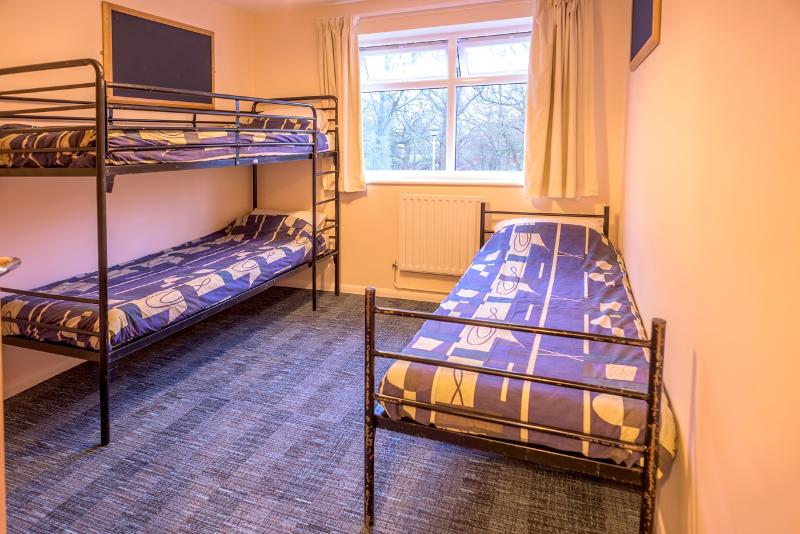 chambre avec lits superposés lors d'un séjour linguistique angleterre ado