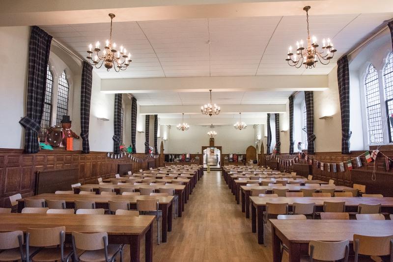 salle à manger d'un séjour linguistique angleterre ado