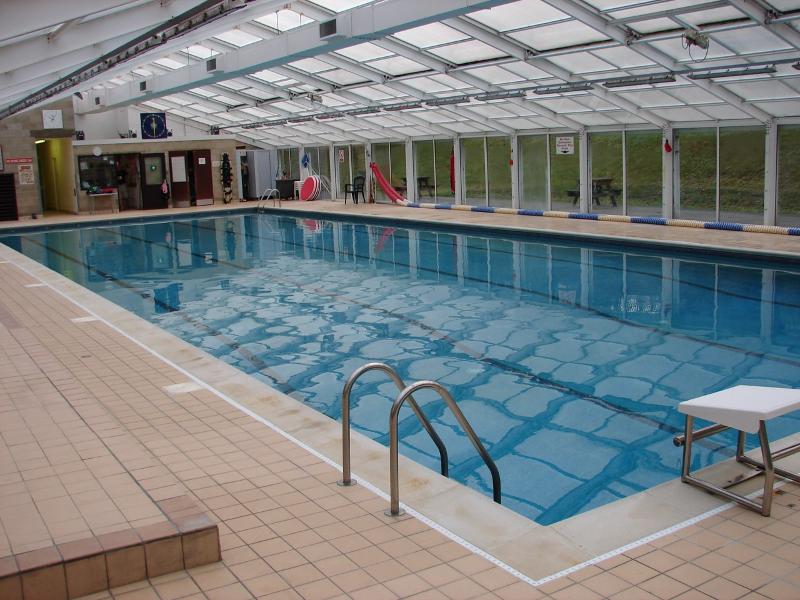 piscine de l'école d'un séjour linguistique angleterre ado