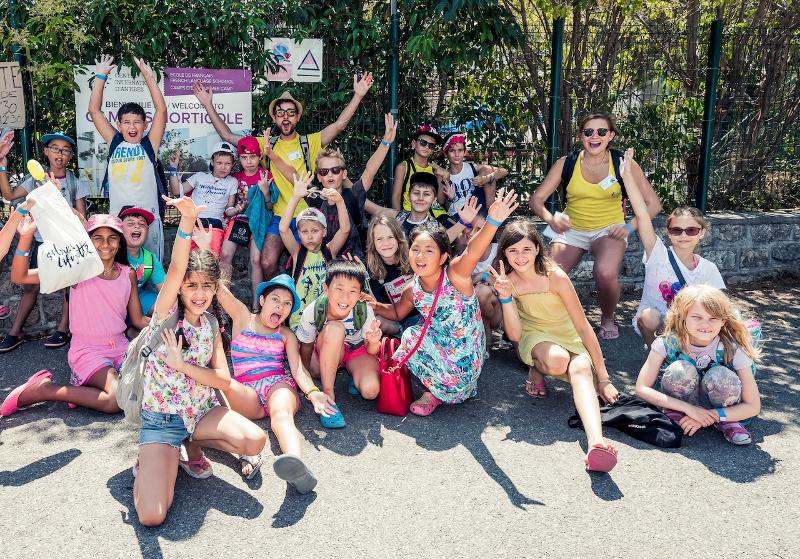 Groupe d'enfants du séjour linguistique à Antibes