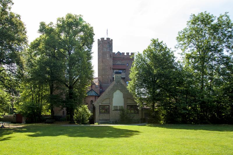 chateau au cours d'un parc découverte pendant le sejour linguistique allemand