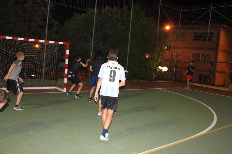 Une partie de football durant un séjour linguistique espagne pas cher