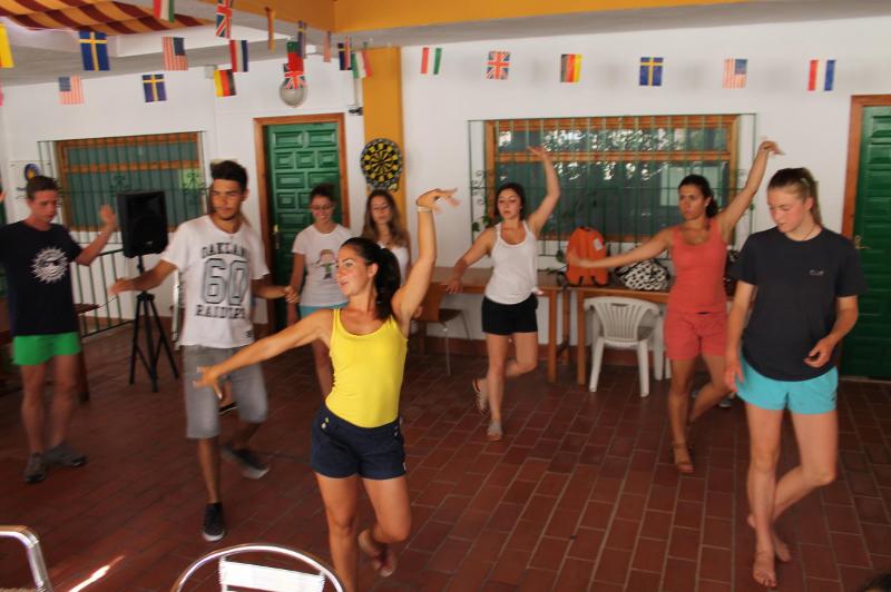 Un cours de danse typique durant un séjour linguistique espagne