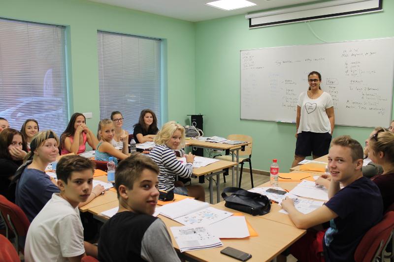 Des étudiants en cours d'espagnol durant un voyage linguistique espagne