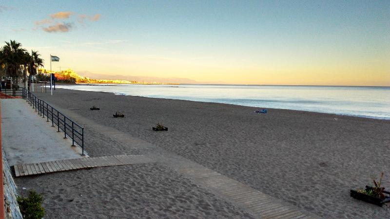 Une plage attendant les ados d'un stage linguistique espagne