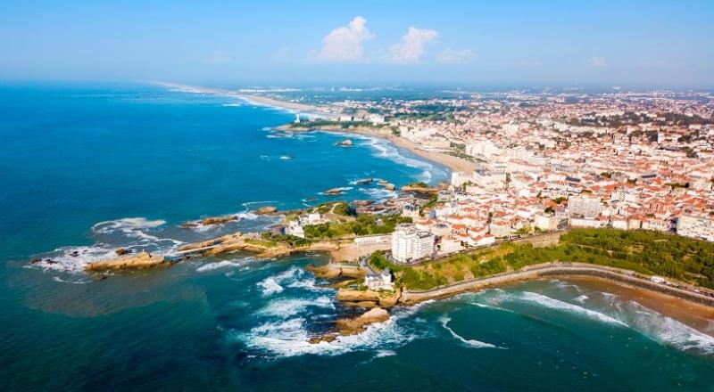 Vue du ciel de la ville d'Anglet