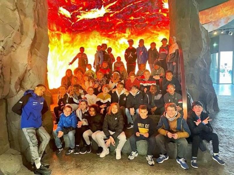 Colonie à Vulcania dans le Puy de Dôme Toussaint - Photo 1