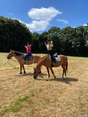 Colo Multi-activités et Equitation à Plélauff Toussaint - Côtes-d'Armor