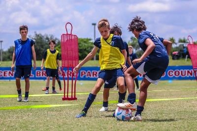 Stages foot et anglais 2024