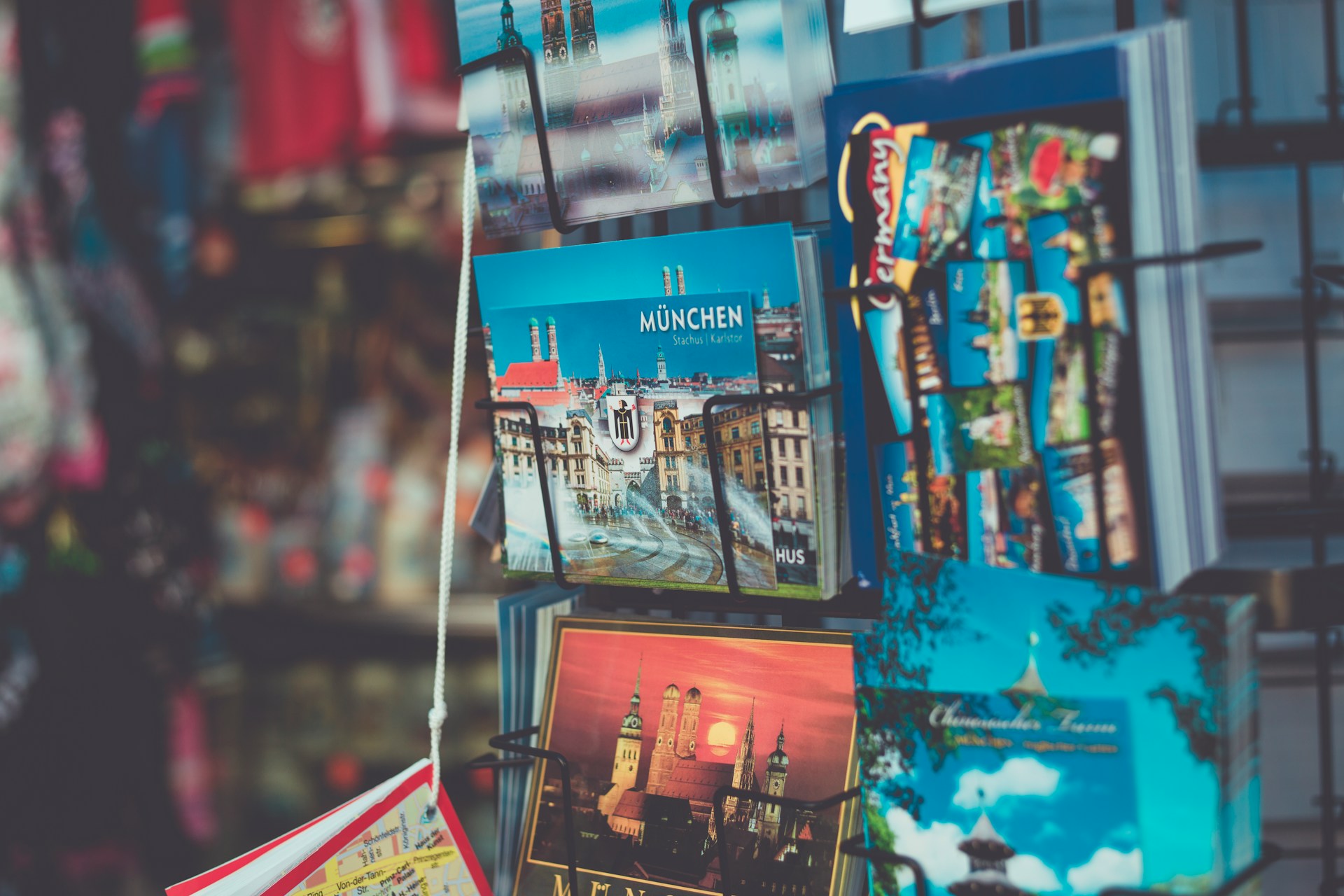 carte postale - stage tourisme à l'étranger